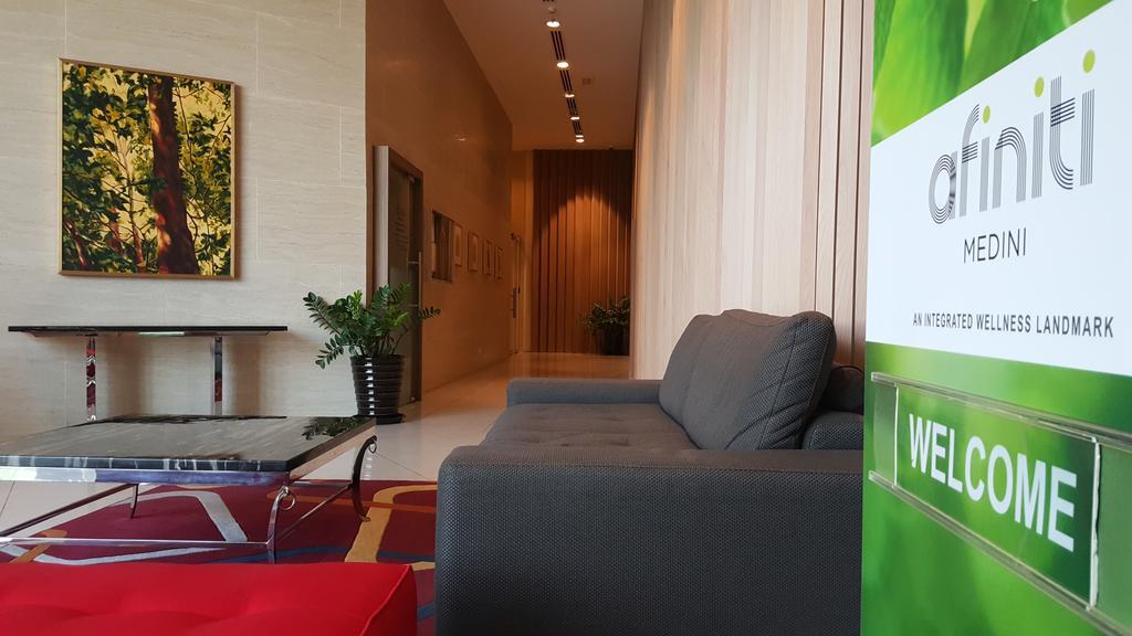 โฮลี อฟินิตี ธีม สวีท Apartment นุสาจายา ภายนอก รูปภาพ